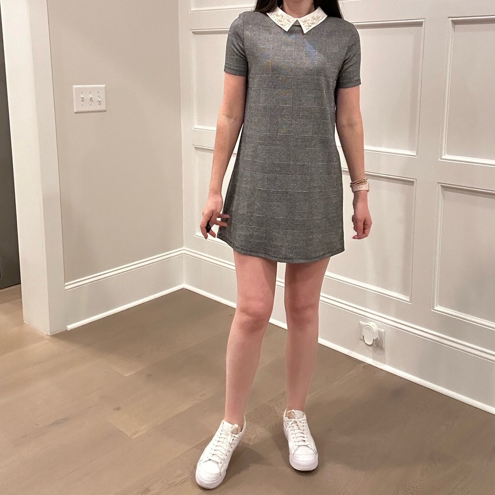 Collar dress